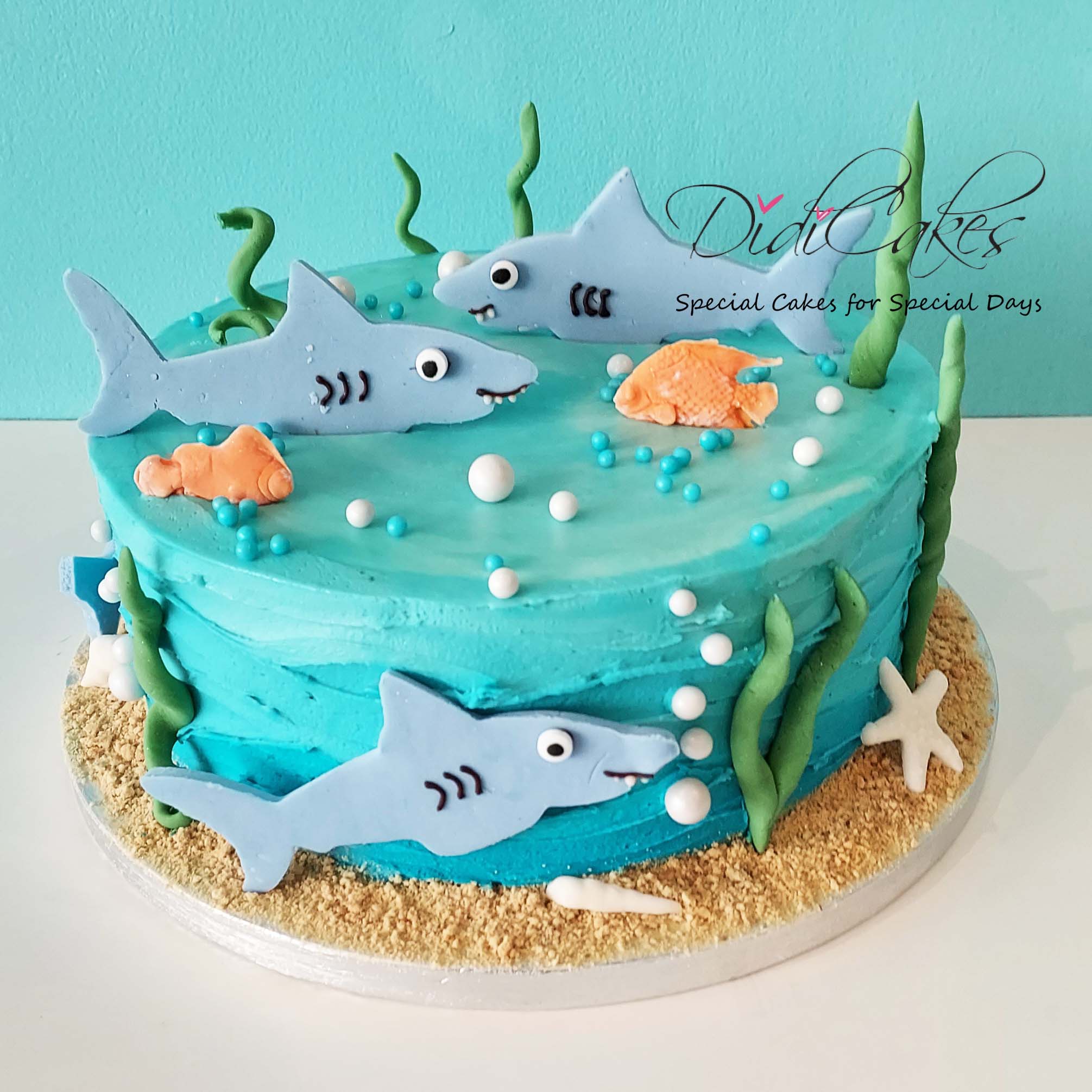 easy shark cake