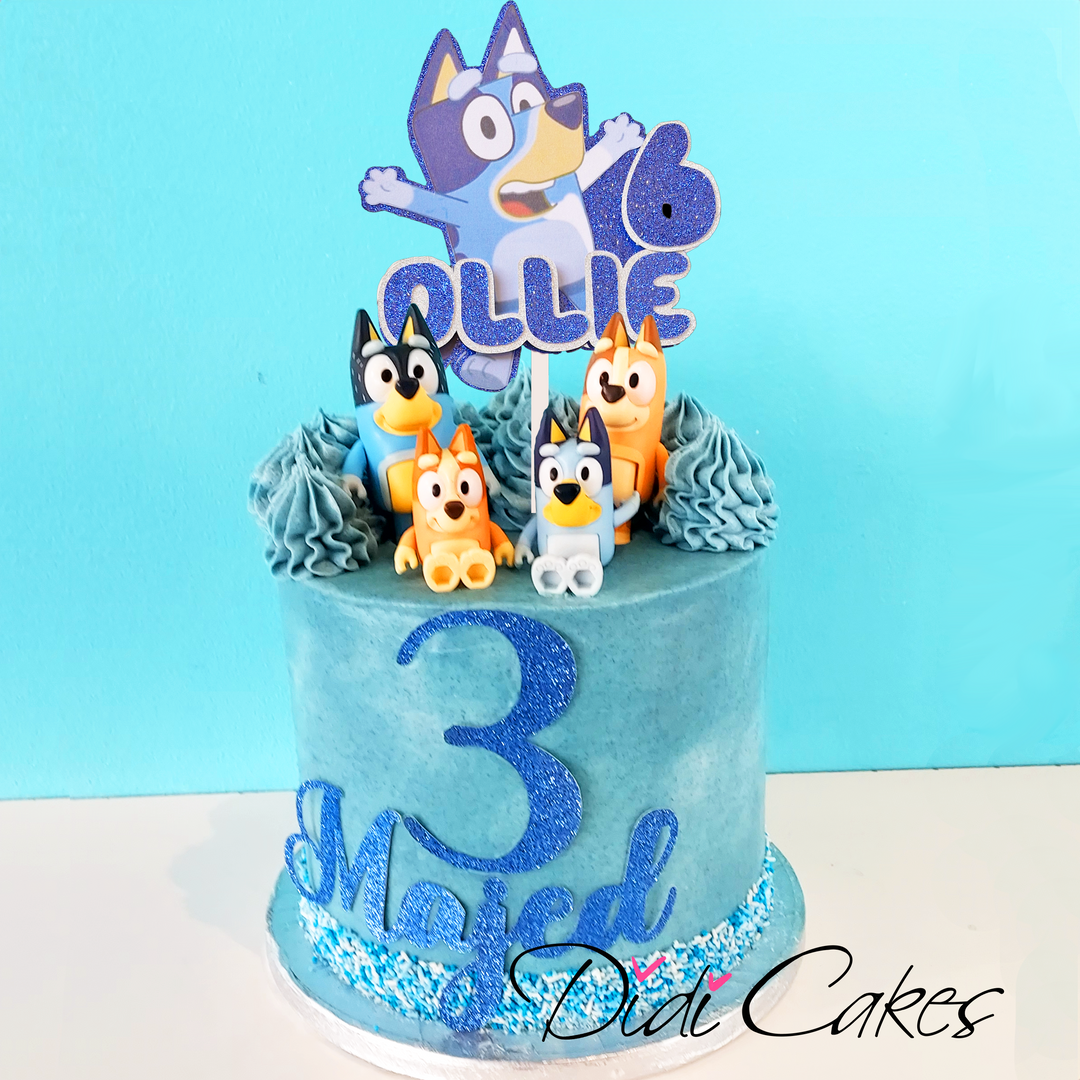 Bluey Figures on Cake