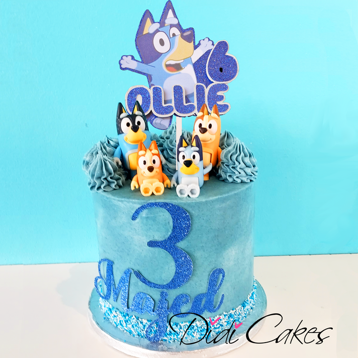 Bluey Figures on Cake