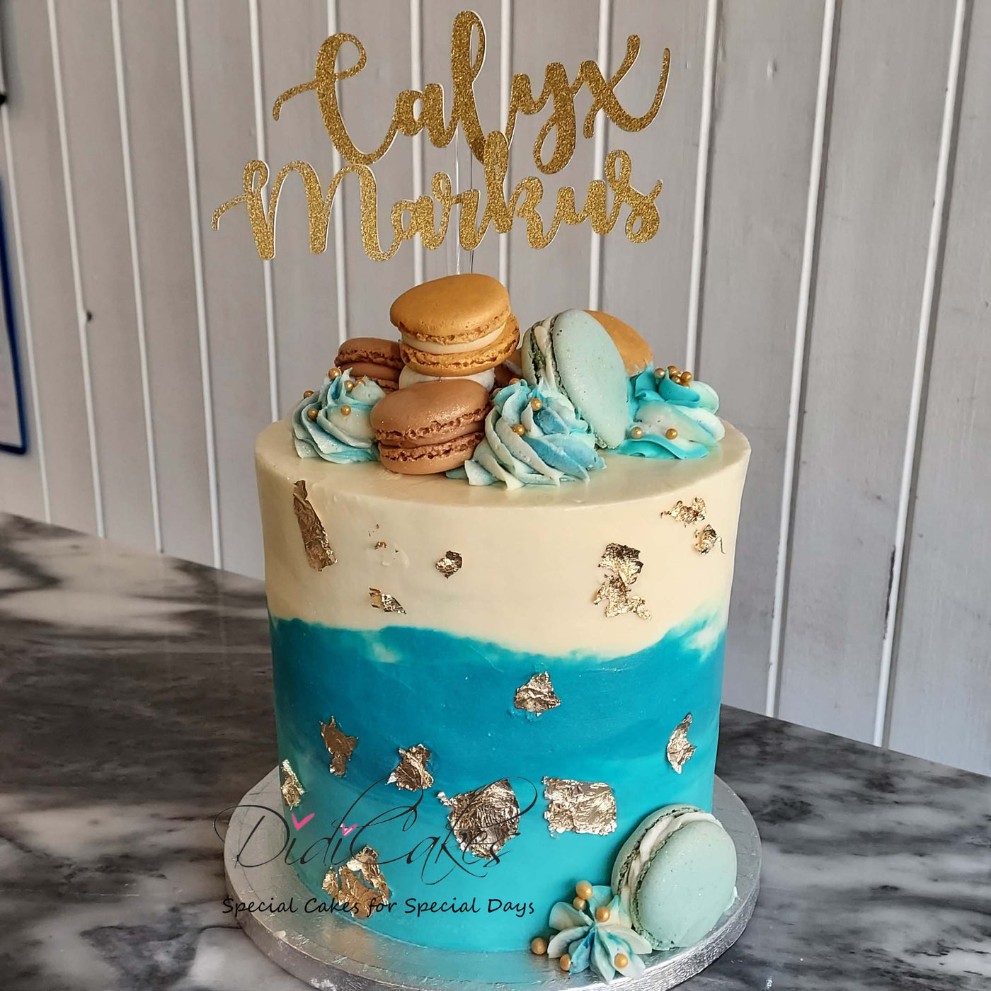 High Cake Blue Tones, Gold and Macarons