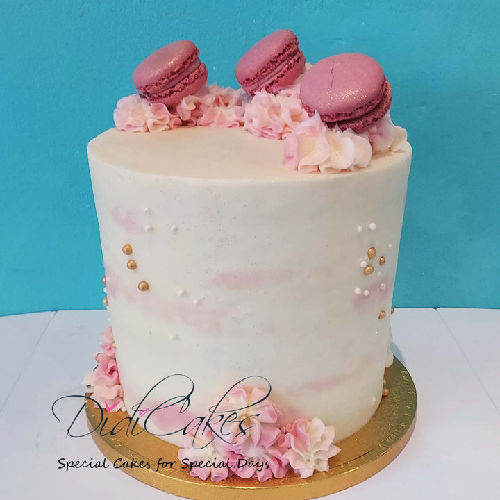 Colour Accent High Cake with Macarons
