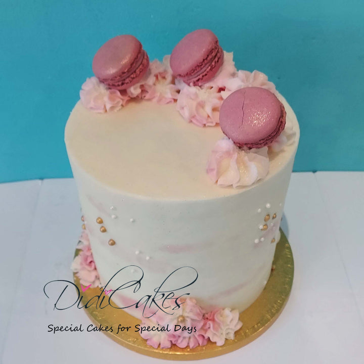 Colour Accent High Cake with Macarons