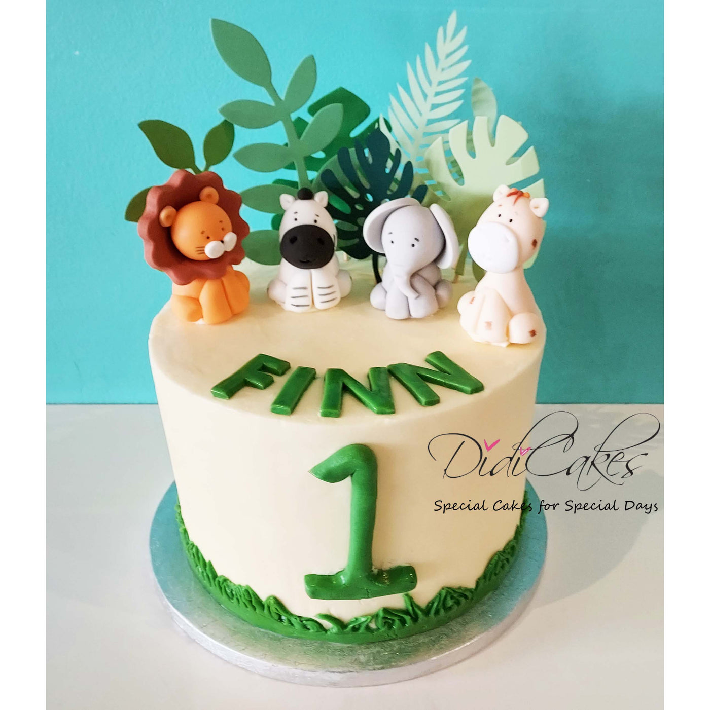 Order Zoo Themed Birthday Cake Online | Animal Cake – Expressluv-India
