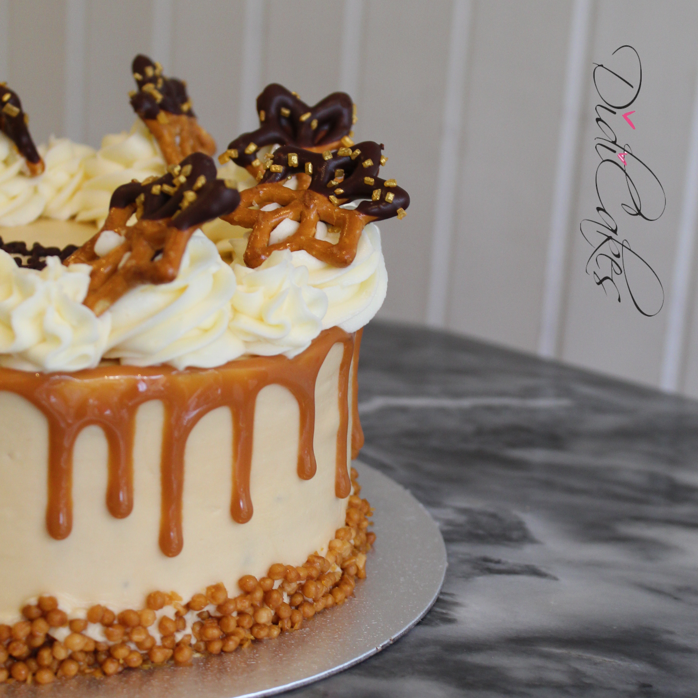 Salted Caramel Cake (NXDY)