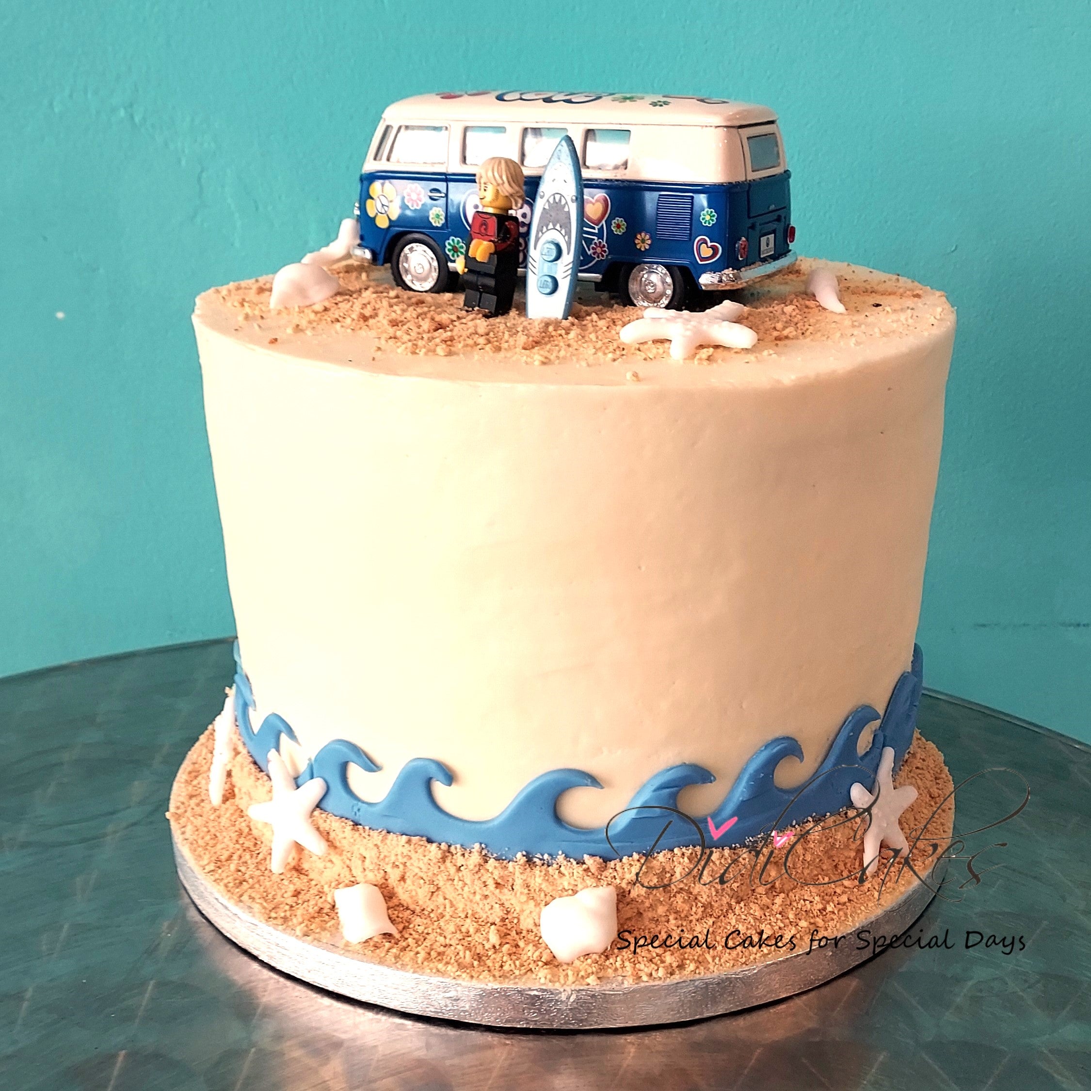 Surf Dude Camper Cake – Didi Cakes